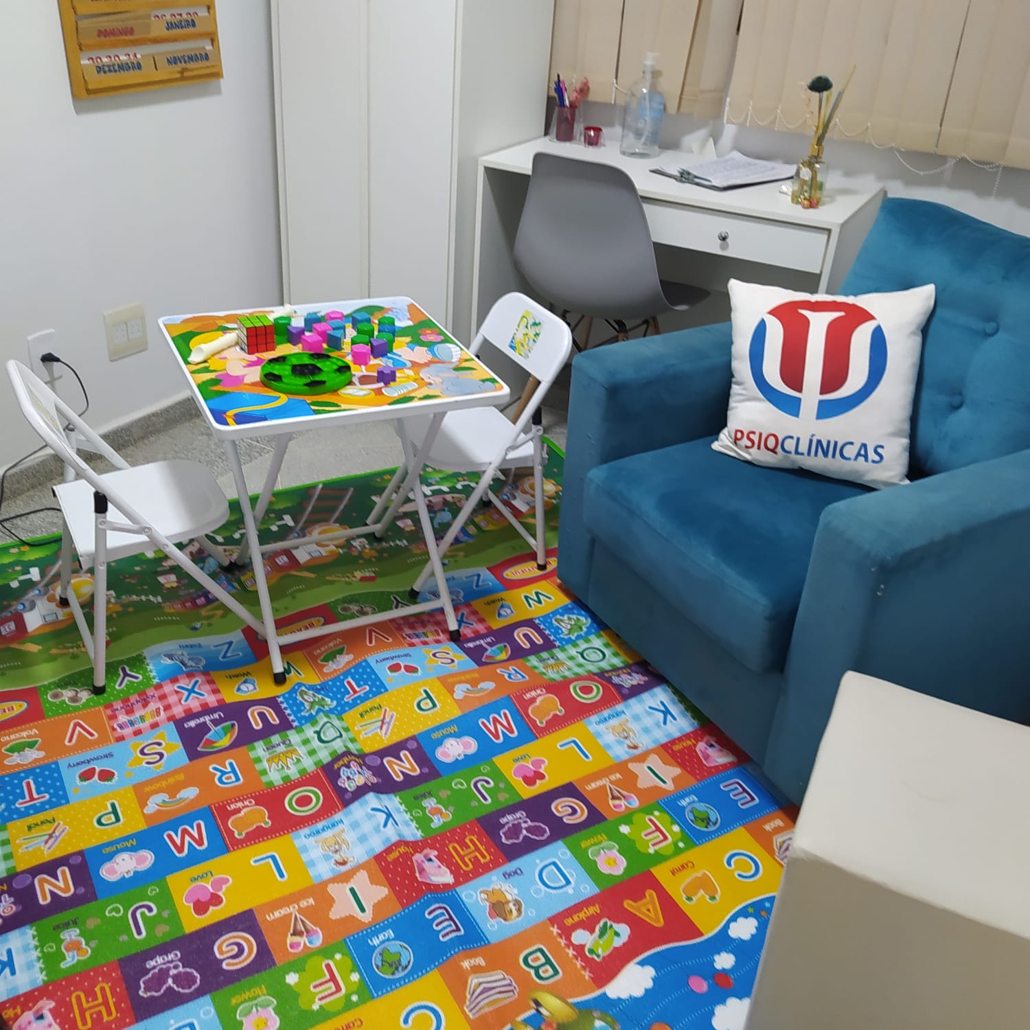 Sala de atendimento infantil da Clínica PSIQ